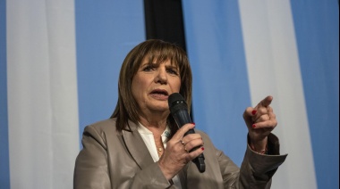 Bullrich derogó el decreto que había firmado Alberto para garantizarse custodia en el exterior