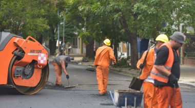 Bacheo de 5.400 cuadras en todos los barrios de La Plata