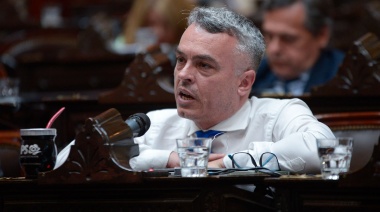 Diputado socialista objetó el “muy poco creíble” acuerdo con el FMI