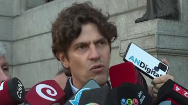 Lousteau: “Es rara la peluquería donde van los pelados Espert y Spagnulo”