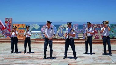 Apuntan a Kicillof por la polémica compra de instrumentos musicales para la Policía bonaerense