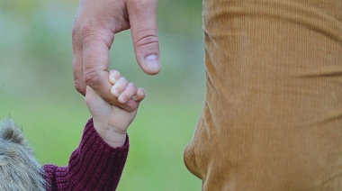 “Pá”, “viejo”, “tayta” y hasta “father”: ¿Cómo se dice papá en Argentina?