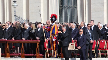 Milei vuelve al Vaticano para la asunción de León XIV: Será su viaje número 27 al exterior