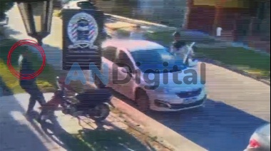Vio cuando le robaban el auto a su mujer e hijo en Laferrere, salió corriendo y logró evitarlo