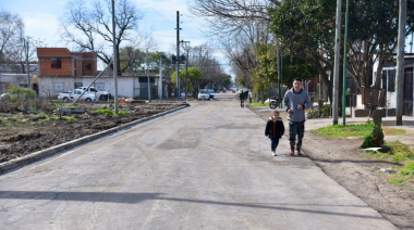 Nuevo asfalto y obras hidráulicas para populosa localidad platense
