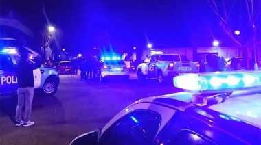 Un policía murió tras ser atacado por vecinos en medio de un operativo en Berisso