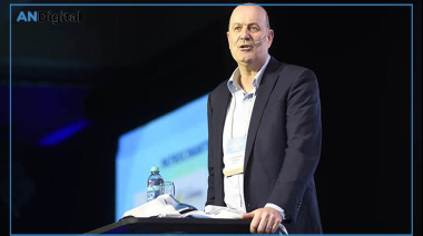 Sturzenegger insultó a los argentinos por no “aprovechar” la minería: “Pelotudos”