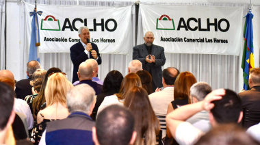 Alak participó del aniversario de la Asociación Comercial Los Hornos