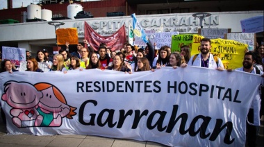 Médicos residentes del Garrahan todavía no cobraron el aumento prometido por el Gobierno