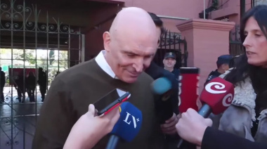 Abatido, Espert fue a votar y no contestó siquiera si iba almorzar