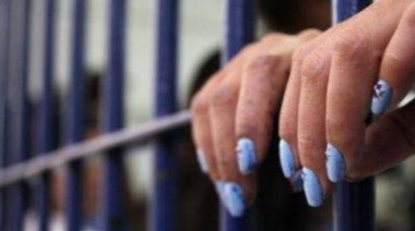 Un informe expone la falta de datos en el país sobre mujeres involucradas en el microtráfico de drogas