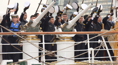 La Fragata Libertad zarpó rumbo a un nuevo viaje de instrucción