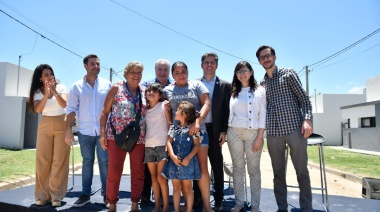 Nueva entrega de viviendas en Salto: “El sector privado no lo resolvió”