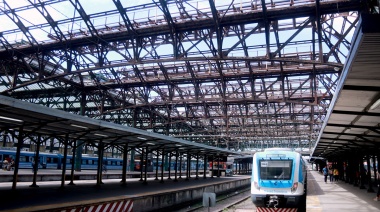 Finalizarán la cubierta principal sobre los andenes de estación Constitución