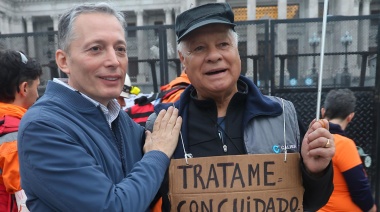 Gray advirtió que el peronismo “no se está enfocando en la calle”