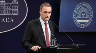 Adorni volvió a justificar el veto a la movilidad jubilatoria: “Me harté de explicarlo”