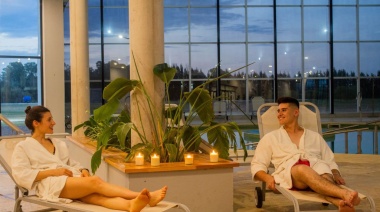 Desconexión absoluta en Tapalqué: aguas termales al anochecer