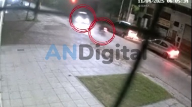 La Matanza: Impactante choque entre un auto y una moto, que iba en contramano