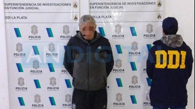 Lo detuvieron por abusar y dejar embarazada a su hija adolescente en La Plata