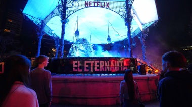 Plaza “El Eternauta”: recrearon la escena final de la exitosa serie