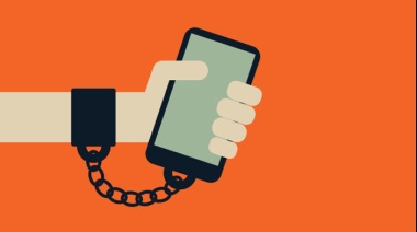 Cuando el celular es la extensión de la mano: síntomas de la adicción comportamental
