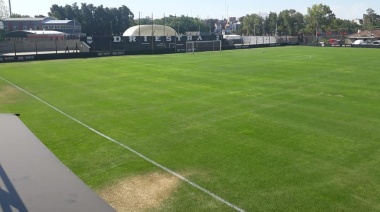 Otro regalito para Riestra: jugará cuatro partidos seguidos de local en su debut en Primera