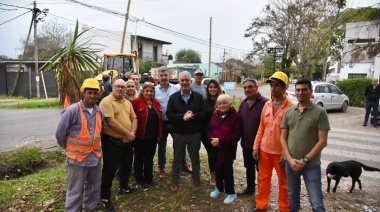 Con tareas viales e hidráulicas, comenzó el plan de obras públicas en Hernández