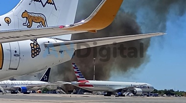 Humo por incendio en campo de Ezeiza alcanza la pista del Aeropuerto: Reprograman vuelos