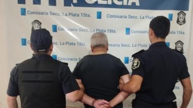 Melchor Romero: tres encapuchados armados asaltaron a un matrimonio y se llevaron una Amarok