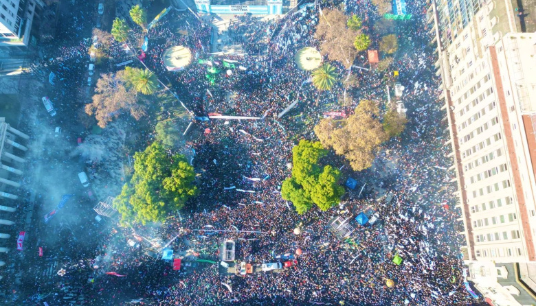 Mensaje de Cristina a la Plaza de Mayo: “Este modelo económico se cae, por eso estoy presa”