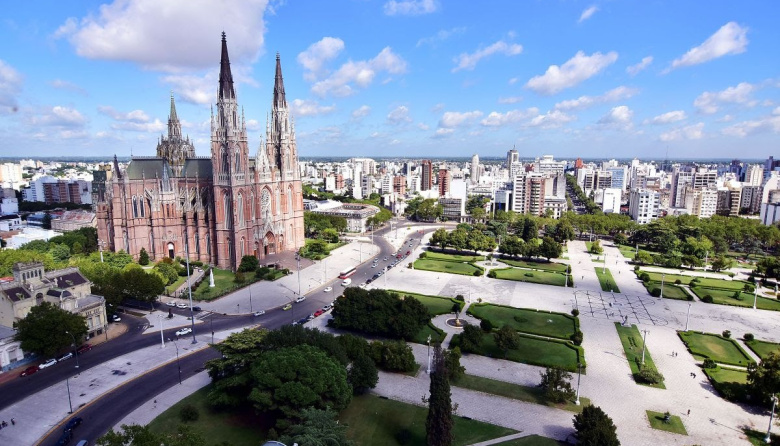 Domingo cultural en La Plata: ferias, shows y cine gratis para pasarla bien
