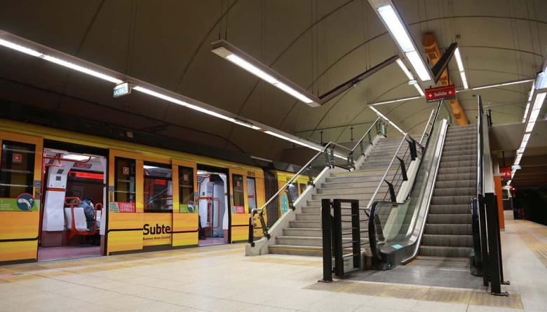 Se renovará la flota completa de la Línea B del Subte
