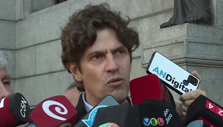 Lousteau: “Es rara la peluquería donde van los pelados Espert y Spagnulo”