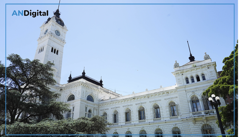 Adelantan los haberes de diciembre y confirman la fecha de pago del aguinaldo en La Plata