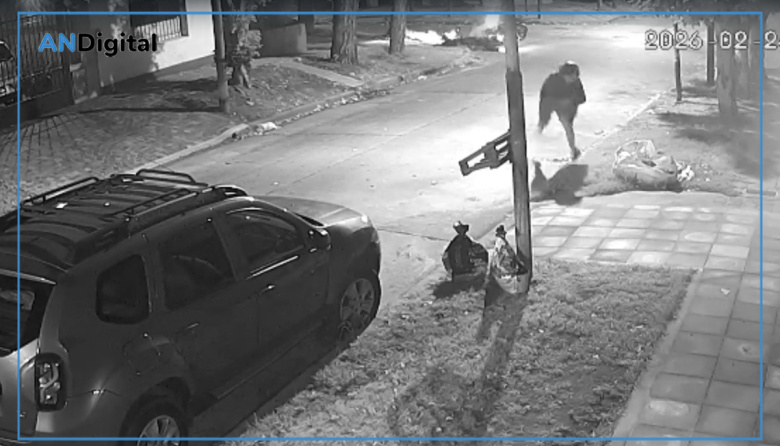 Motochorros balearon a repartidor para robarle la moto en Villa Ballester