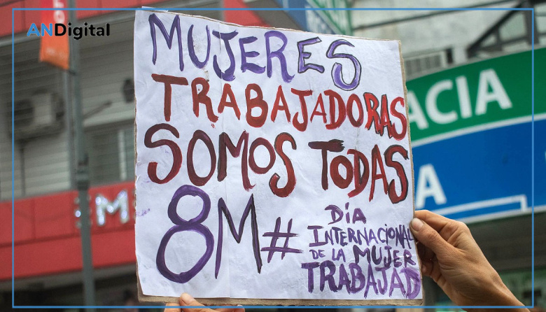 El 8M pierde terreno en los medios: fuerte caída en la cobertura mediática