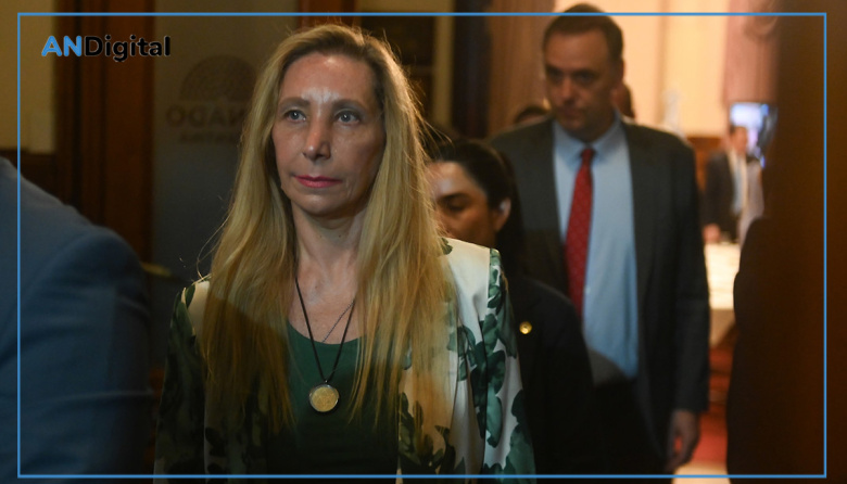 Diputados presionan por $Libra y citan a Karina Milei y Adorni