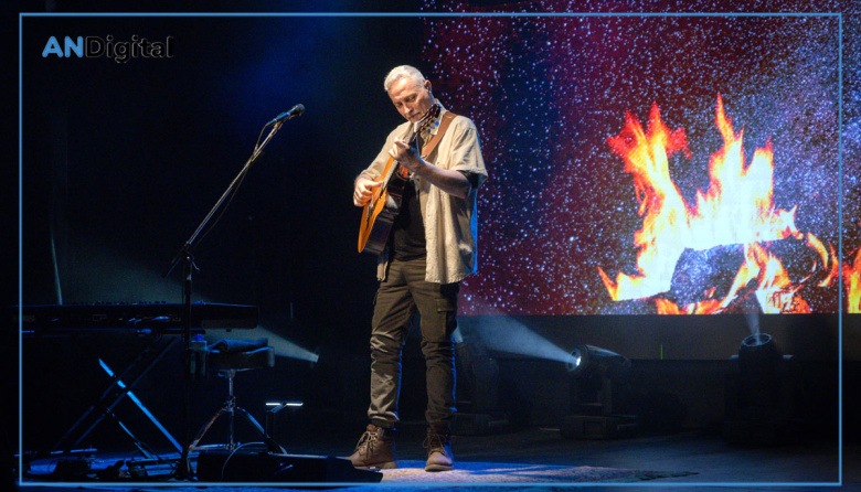 Aznar lleva a todo el país sus noches “entre amigos”