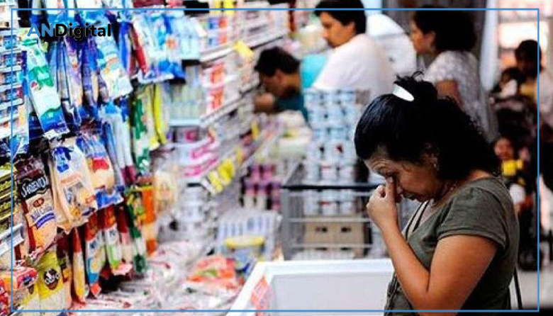 Endeudarse para comer en Argentina: una constante en la era Milei