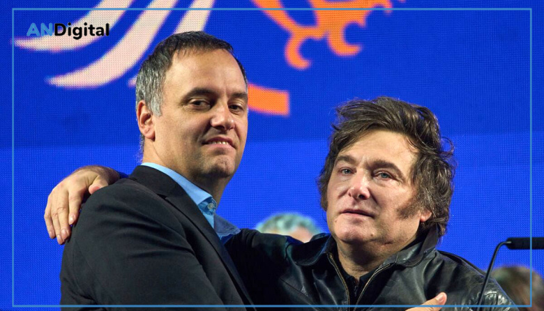 El biógrafo de Milei destrozó a Adorni y exigió su renuncia: “Mitómano público”