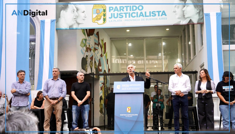 Alak asumió al frente del PJ La Plata y convocó a conformar un gran frente “Kicillof presidente”