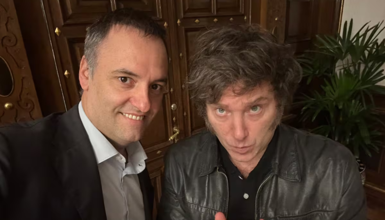 Manuel Adorni renunció al Gobierno nacional: la carta completa