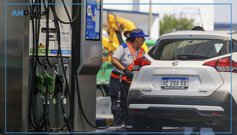 Escándalo: denuncian a Luis Caputo por desviar el impuesto a los combustibles hacia la “timba financiera”