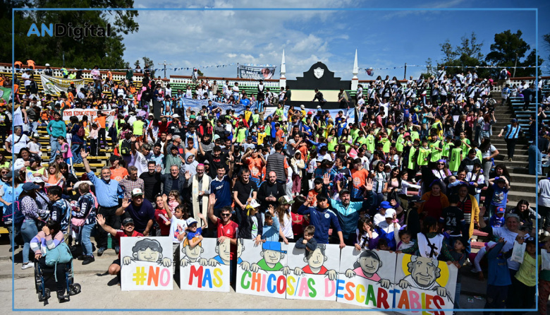 La República de los Niños reunió a más de 1.400 jóvenes en una jornada educativa y recreativa