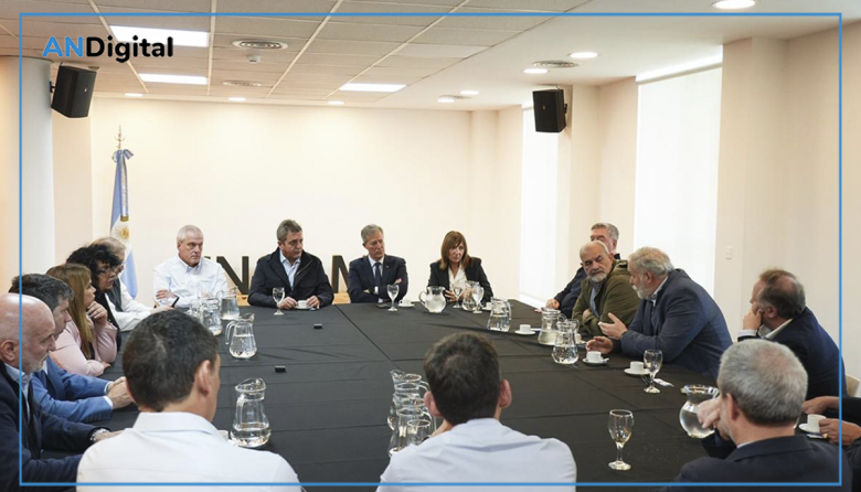 Massa con rectores: “El año que viene la mayoría de la sociedad va a dar vuelta la página”