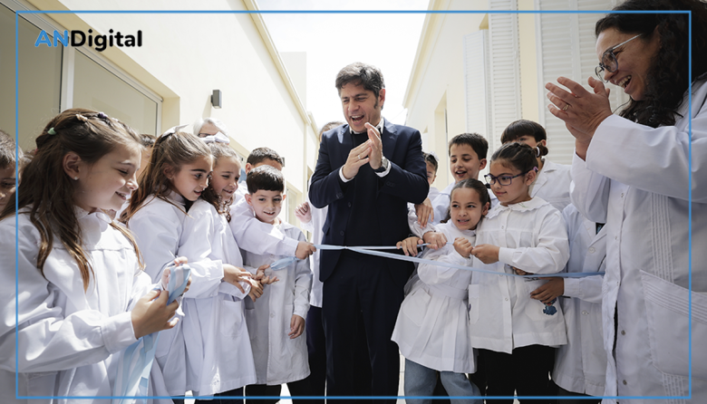Kicillof inauguró obras en General Villegas y cruzó a Nación por las universidades