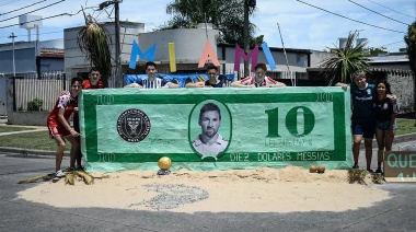 Con shows de fuegos artificiales y luces, La Plata tuvo su tradicional quema de muñecos