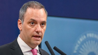 “Al más obsecuente de todos los trolls le dieron un cargo de 2,5 millones de pesos”