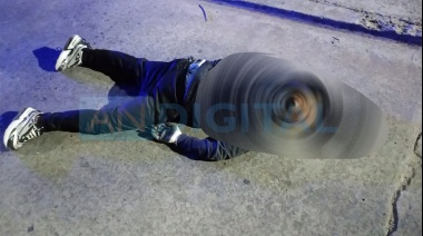 Quisieron robarle el auto a pareja de policías en Longchamps: Un delincuente muerto