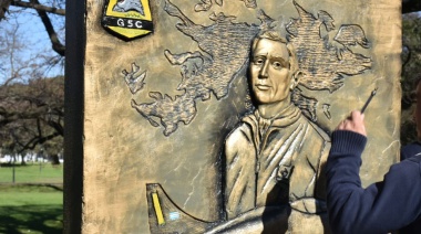Recorrido en bici para reconocer las huellas de la guerra de Malvinas en La Plata